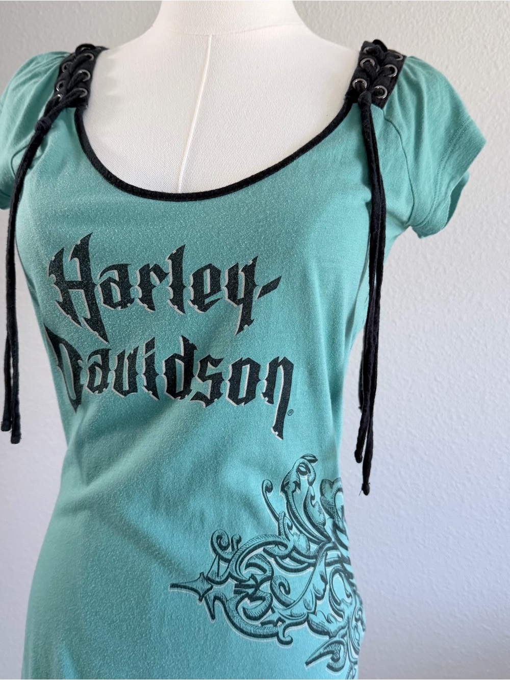 Harley-Davidson Teal Short-Sleeve Scoop Neck Top with Black Lace Trim - Picture 2 of 7